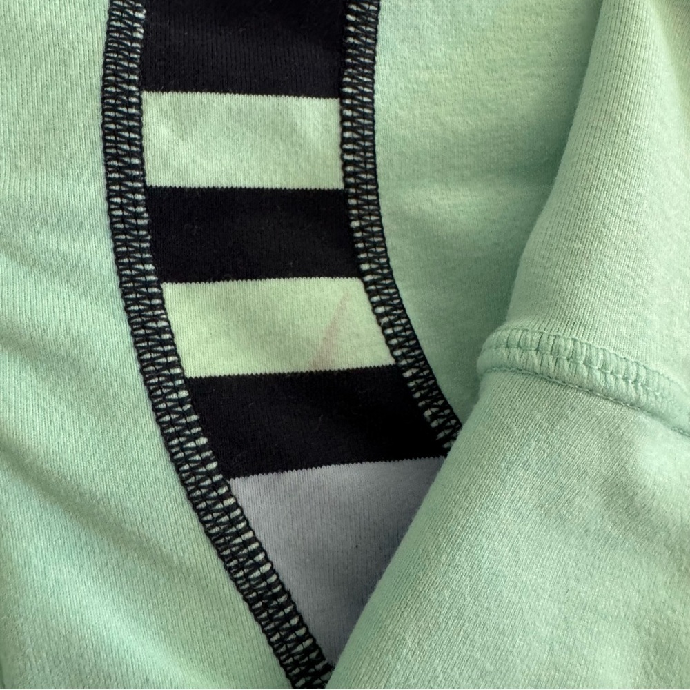 Lululemon Jacket - Picture 3 of 5